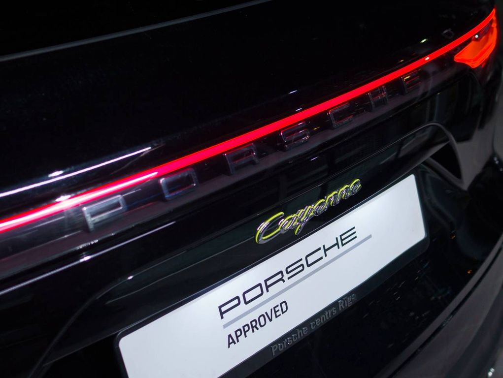 Porsche Cayenne 2022