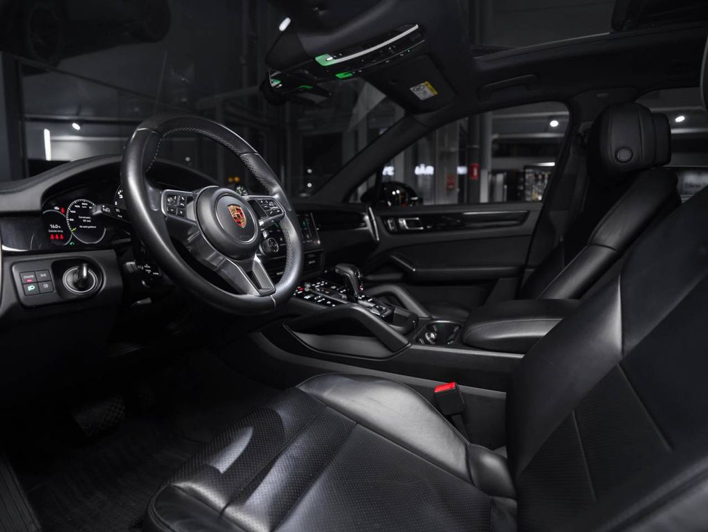 Porsche Cayenne 2022