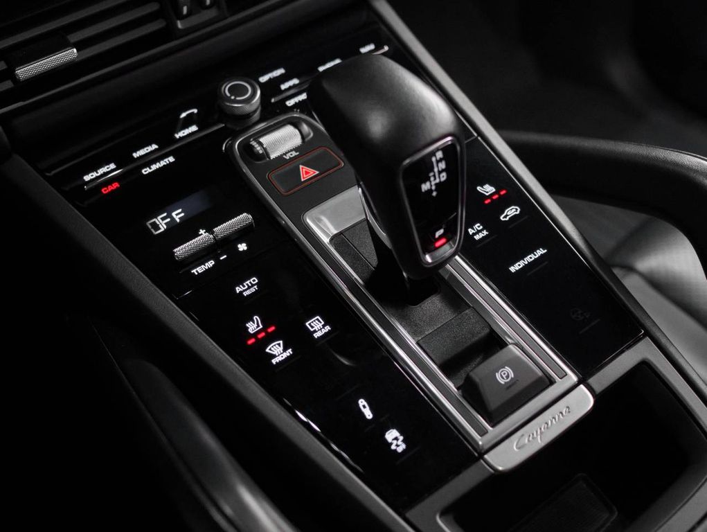 Porsche Cayenne 2022