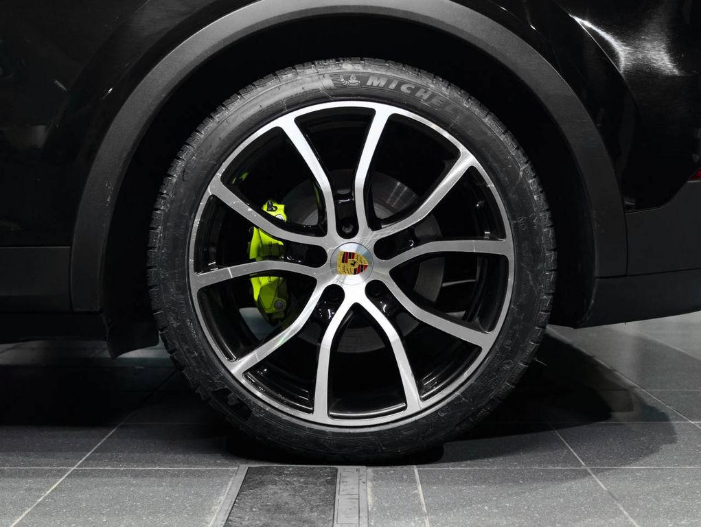 Porsche Cayenne 2022