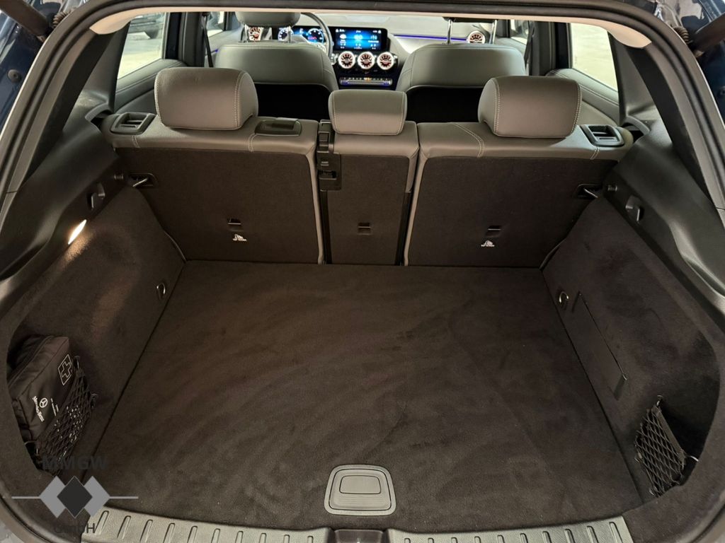 Mercedes-Benz EQA 2021