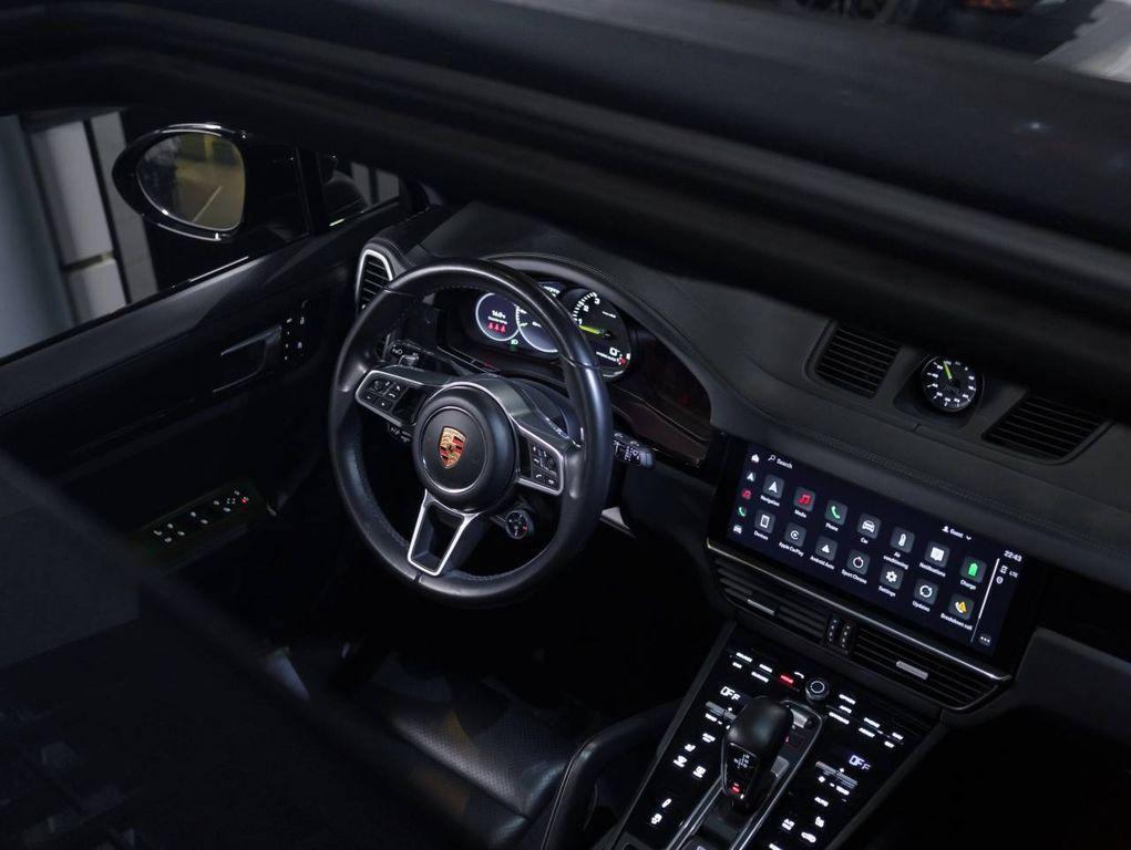 Porsche Cayenne 2022
