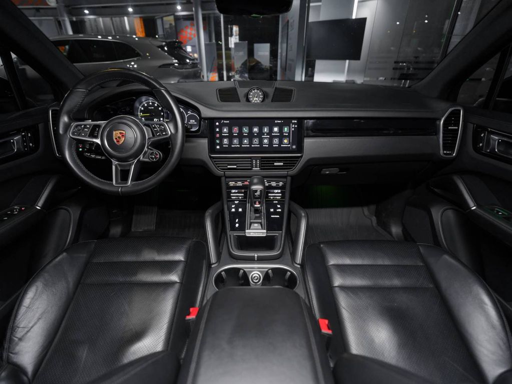 Porsche Cayenne 2022