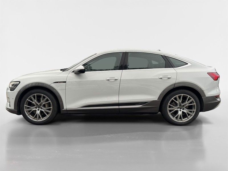 Audi e-tron 2023