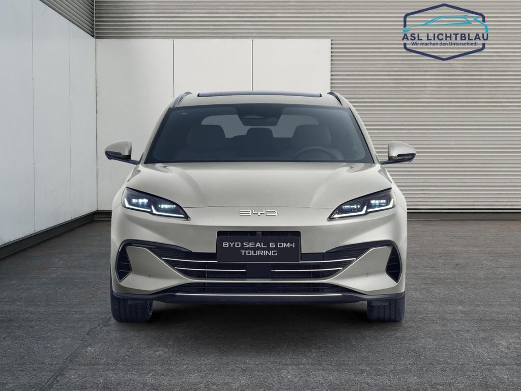 BYD SEAL 6