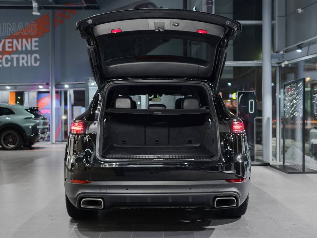 Porsche Cayenne 2022