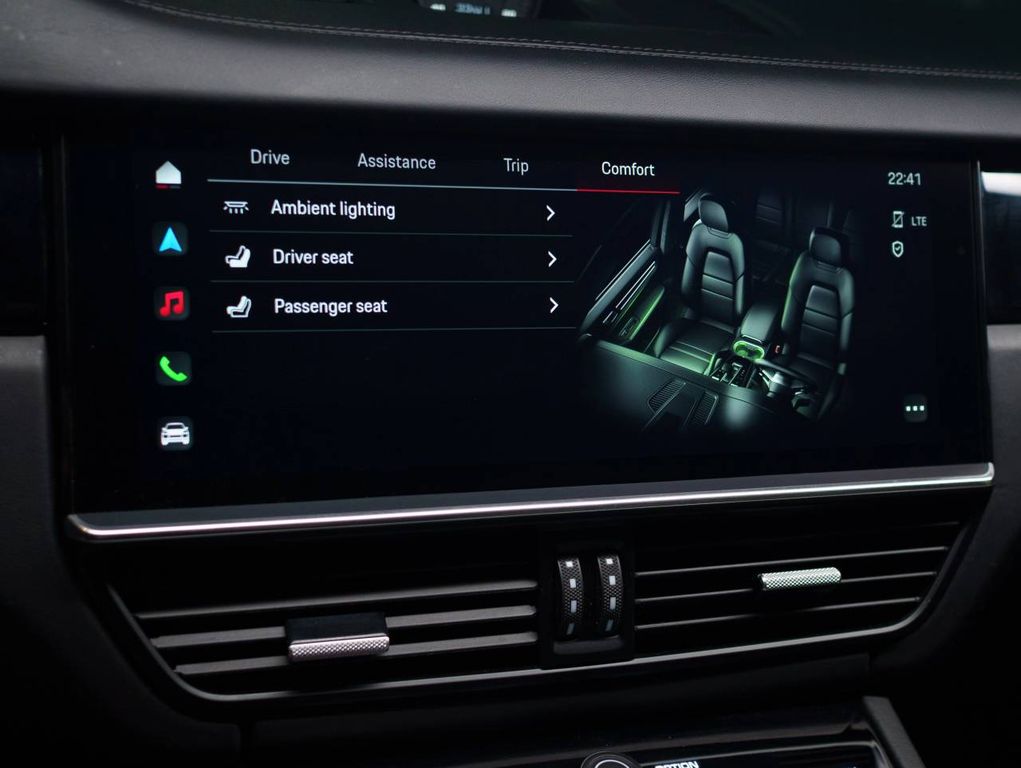 Porsche Cayenne 2022