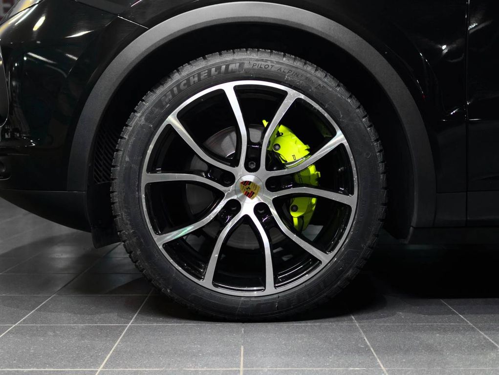 Porsche Cayenne 2022