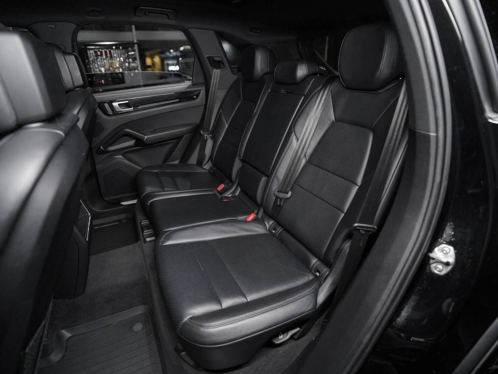 Porsche Cayenne 2022