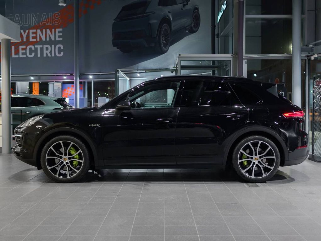Porsche Cayenne 2022