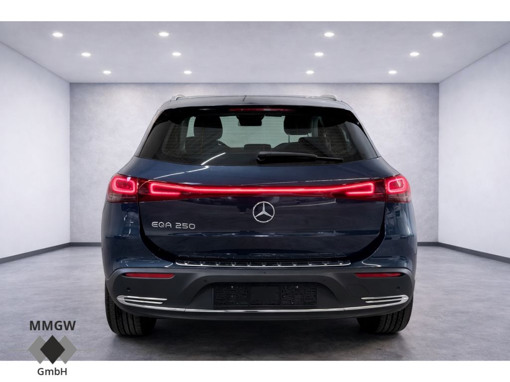 Mercedes-Benz EQA 2021