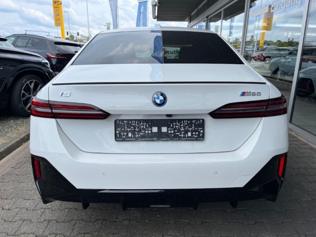 BMW i5 2024