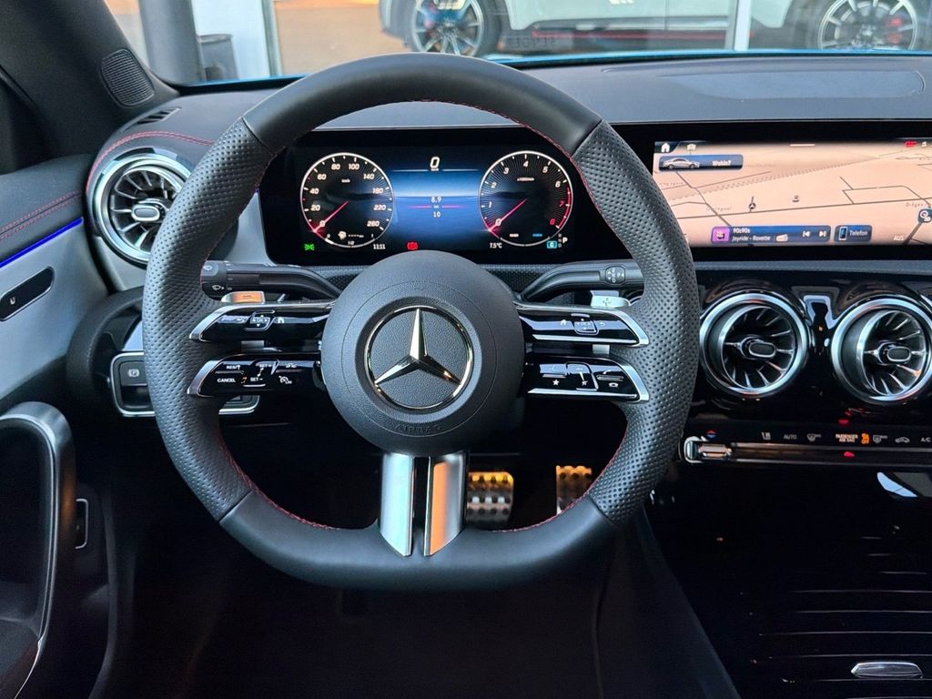 Mercedes-Benz CLA 200 2026