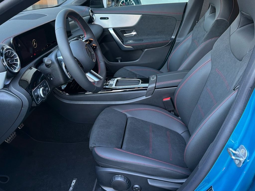 Mercedes-Benz CLA 200 2026