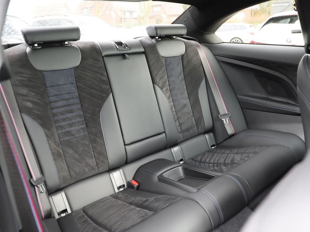 BMW 220 2023