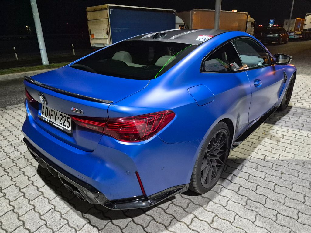BMW M4 2025