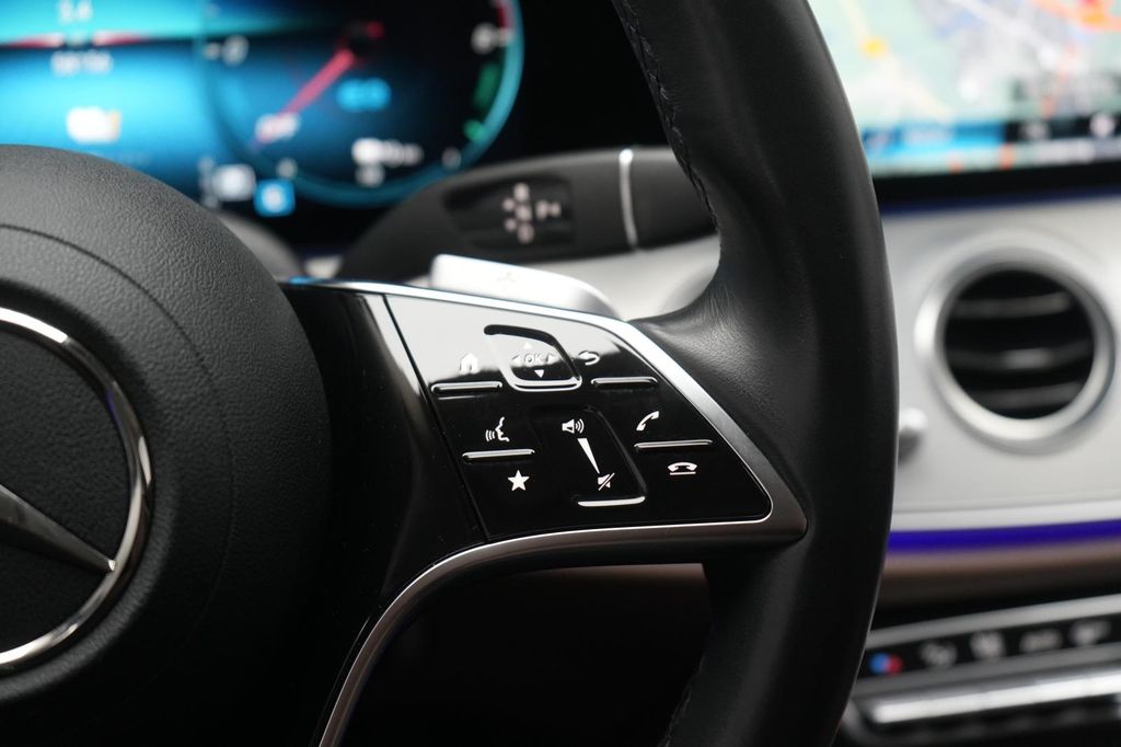 Mercedes-Benz E 300 2023