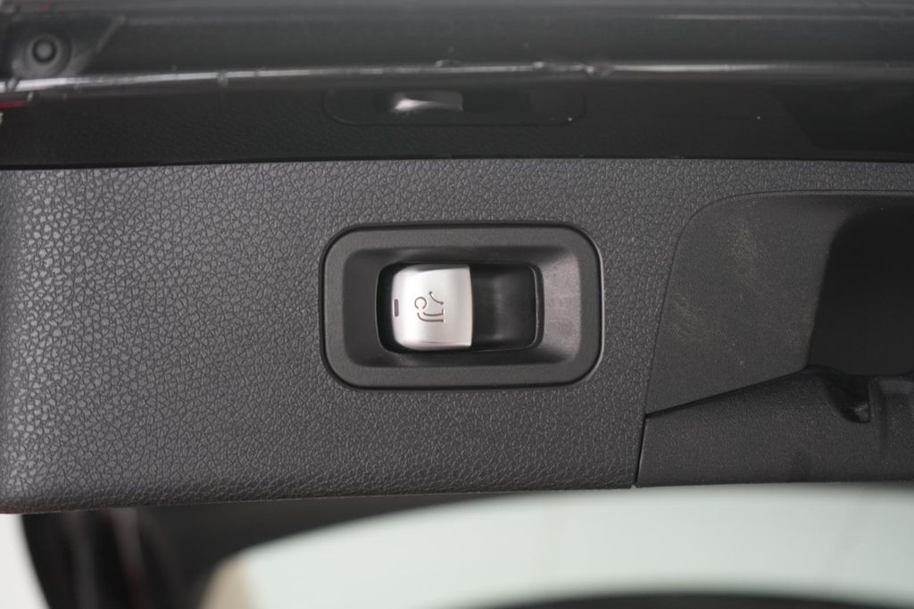 Mercedes-Benz E 300 2023