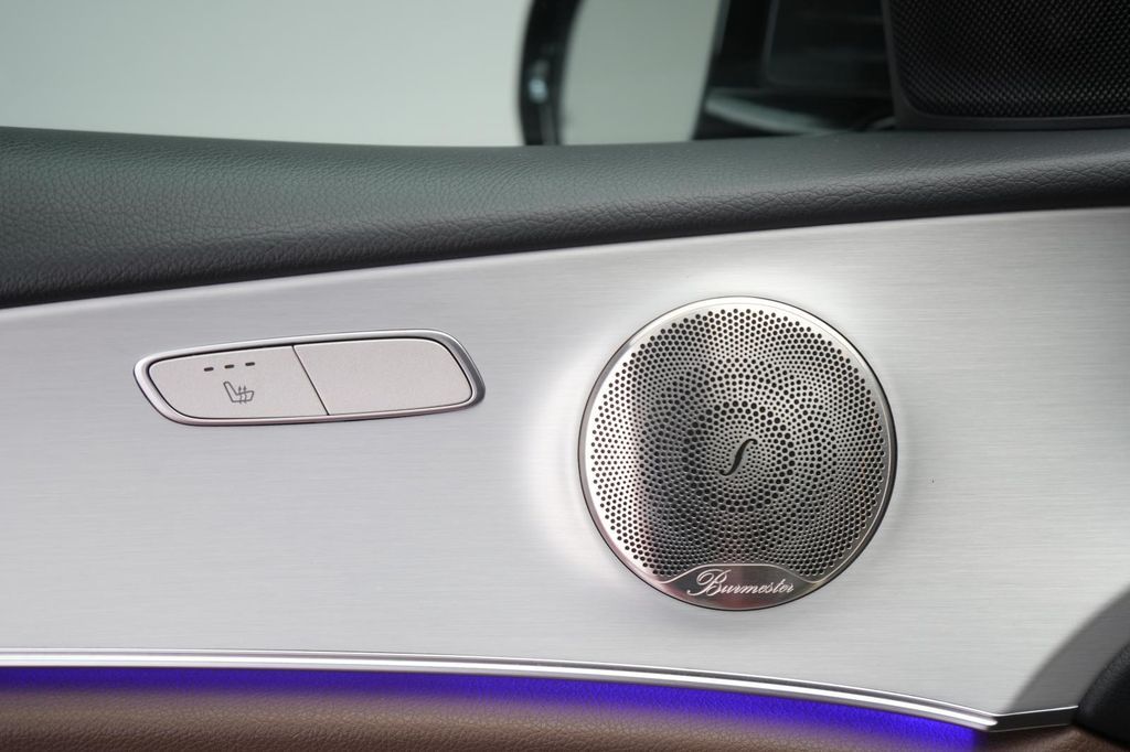 Mercedes-Benz E 300 2023