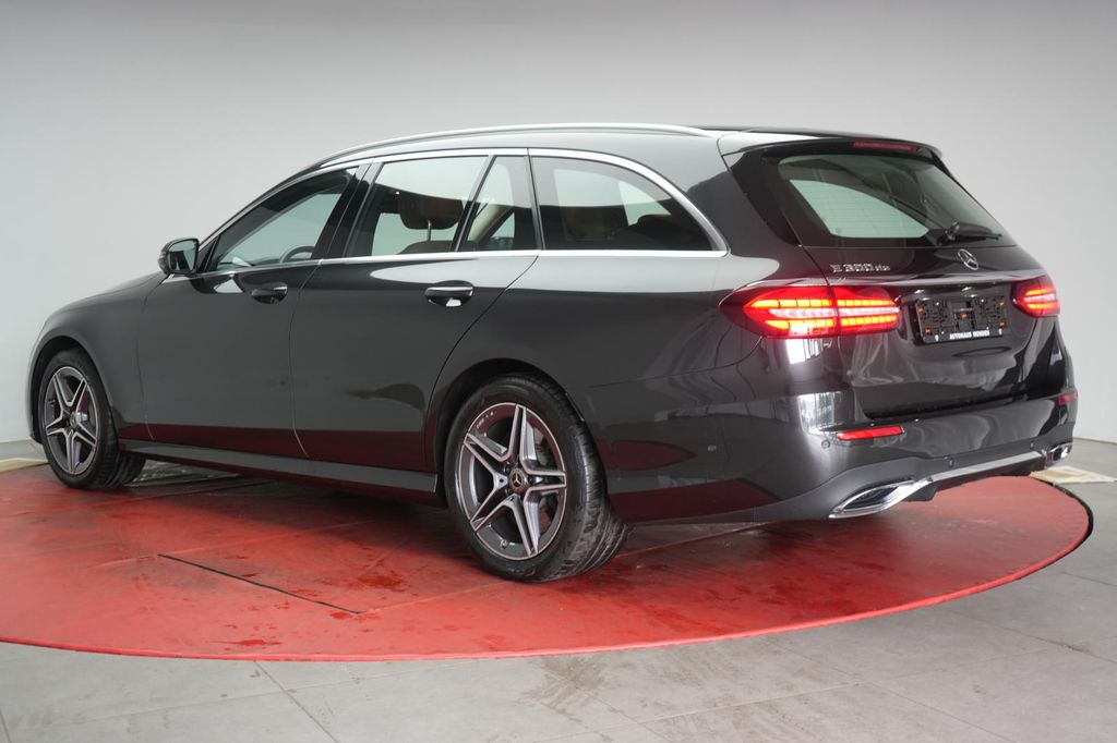 Mercedes-Benz E 300 2023