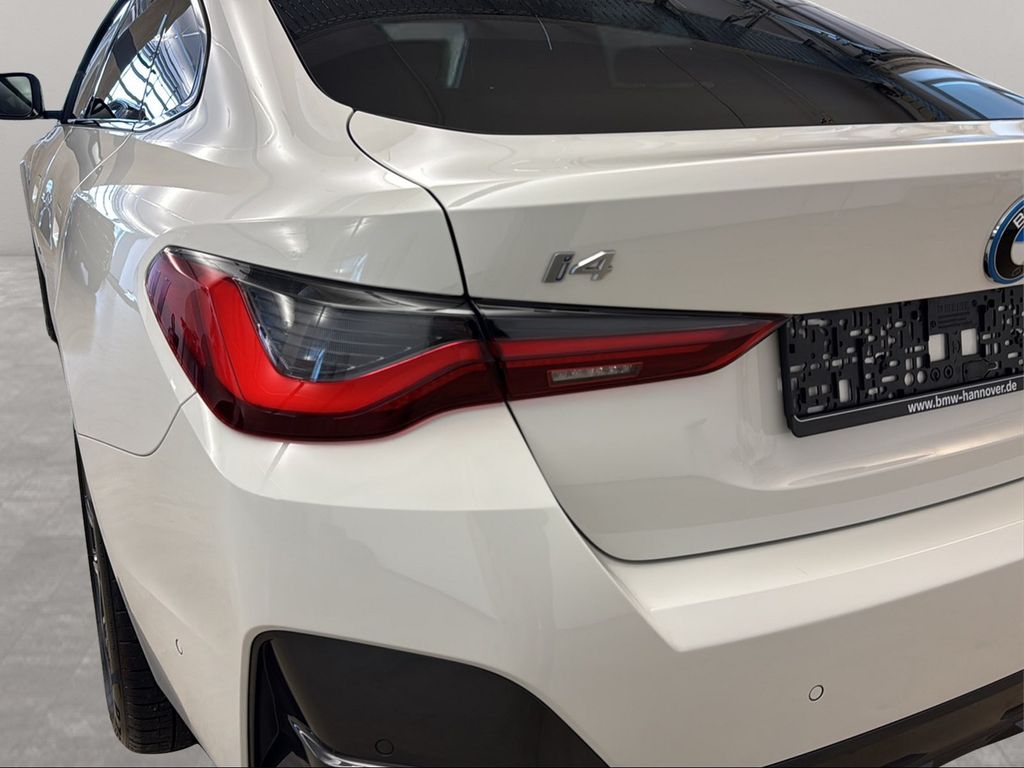 BMW i4 2023