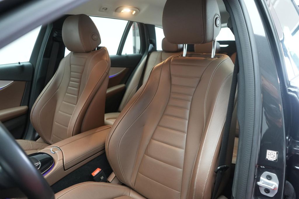 Mercedes-Benz E 300 2023