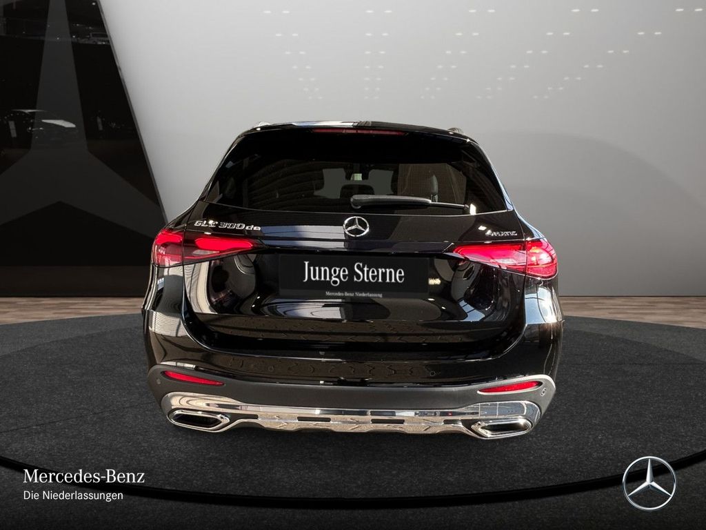 Mercedes-Benz GLC 300 2023