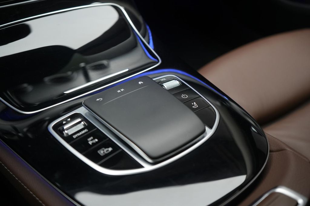 Mercedes-Benz E 300 2023