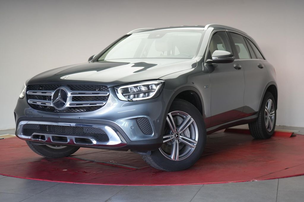 Mercedes-Benz GLC 300 2021