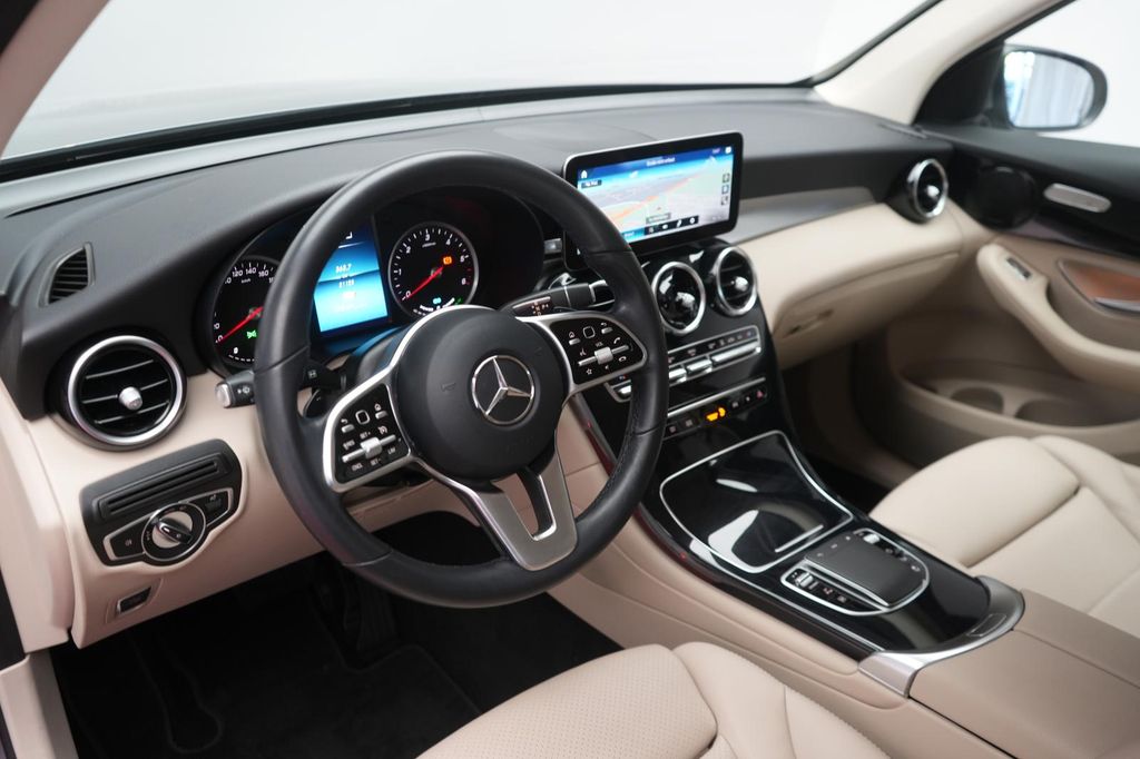 Mercedes-Benz GLC 300 2021
