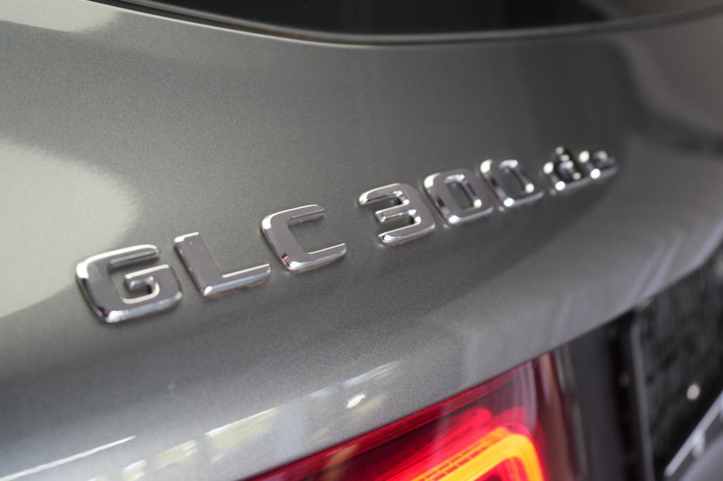 Mercedes-Benz GLC 300 2021