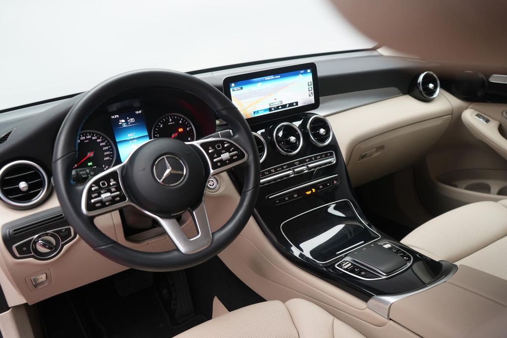 Mercedes-Benz GLC 300 2021