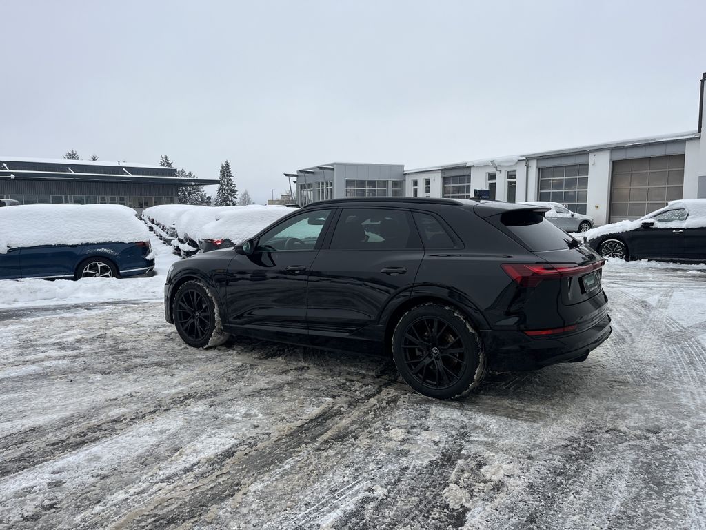 Audi e-tron 2022