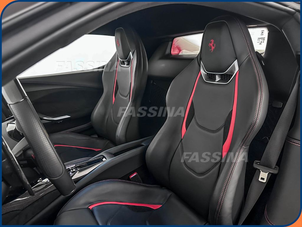 Ferrari 296 GTB 2025