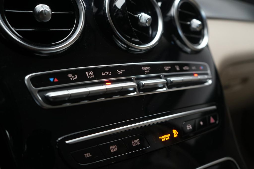 Mercedes-Benz GLC 300 2021