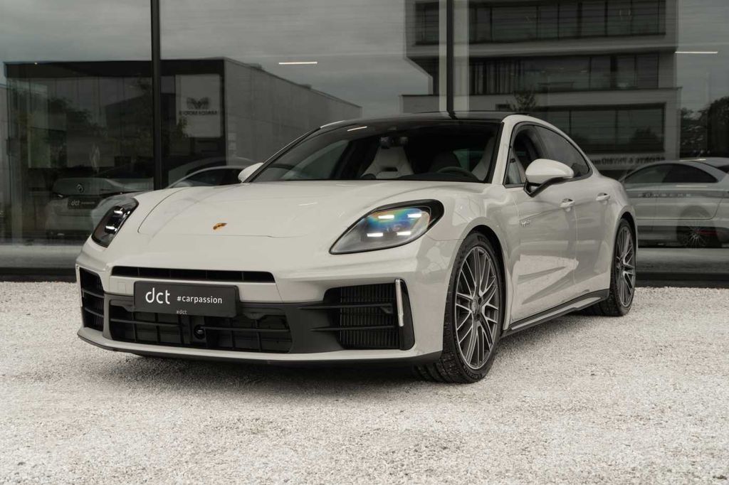 Porsche Panamera 2024