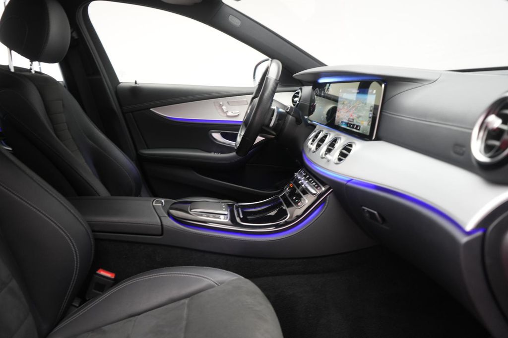 Mercedes-Benz E 300 2021