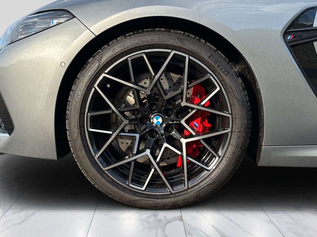 BMW M8 2024