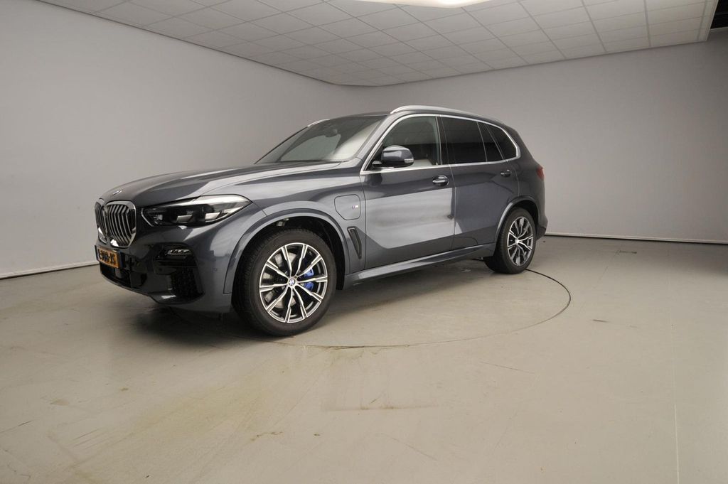 BMW X5 2021