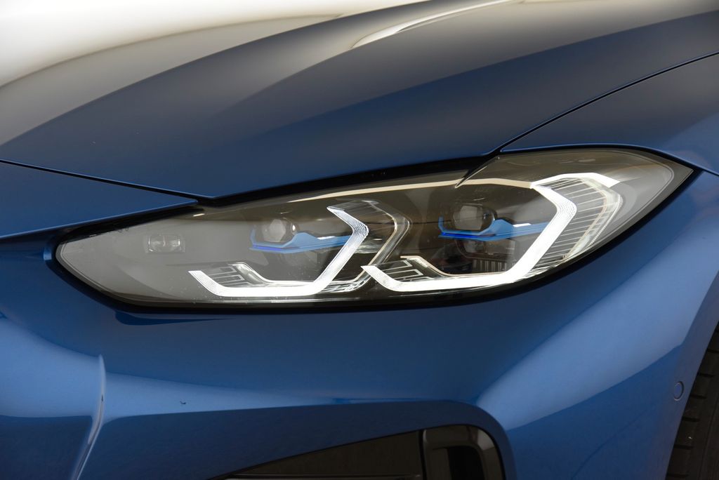 BMW i4 2023