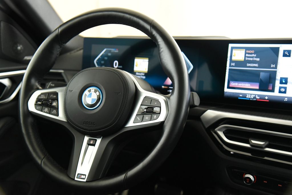 BMW i4 2023