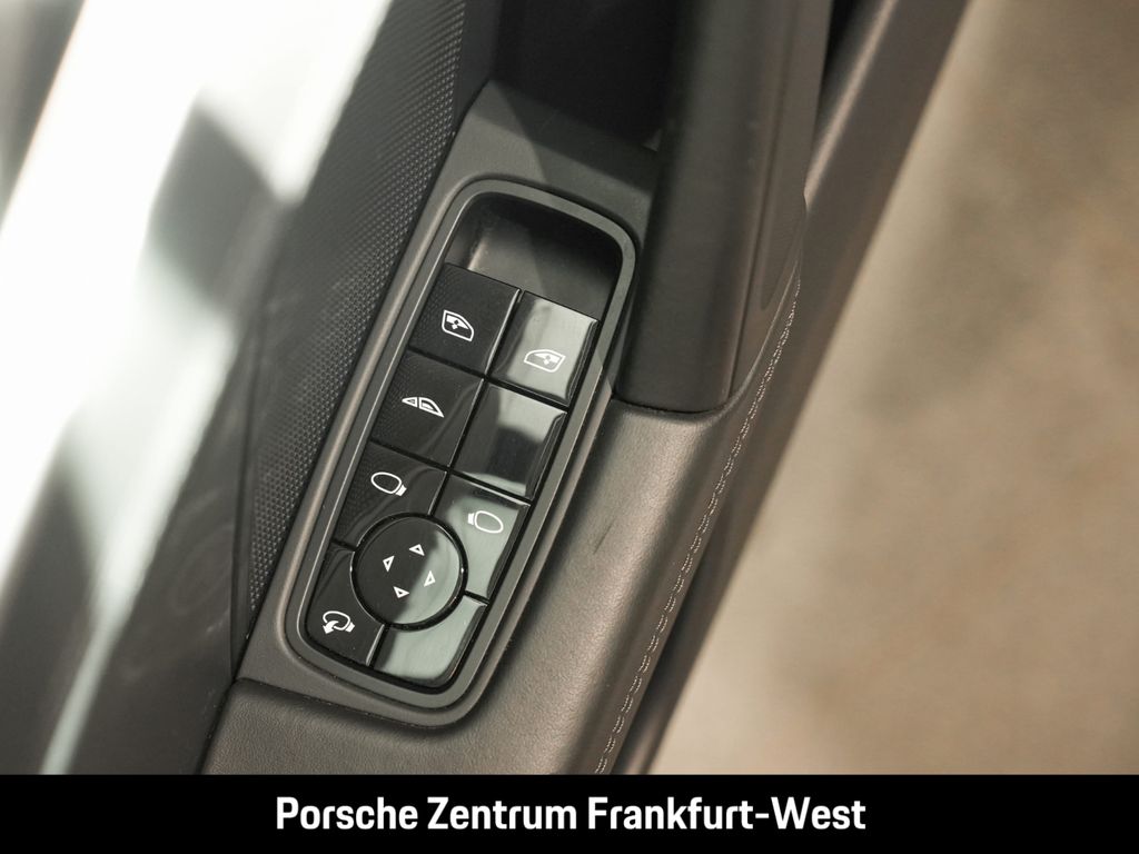 Porsche 992 2020