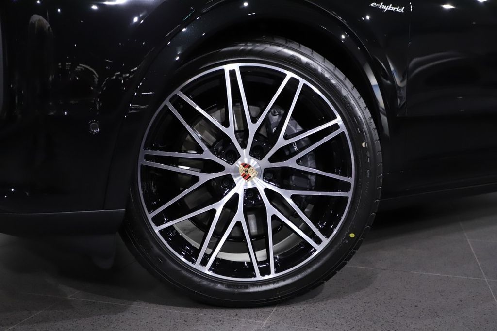 Porsche Cayenne 2025