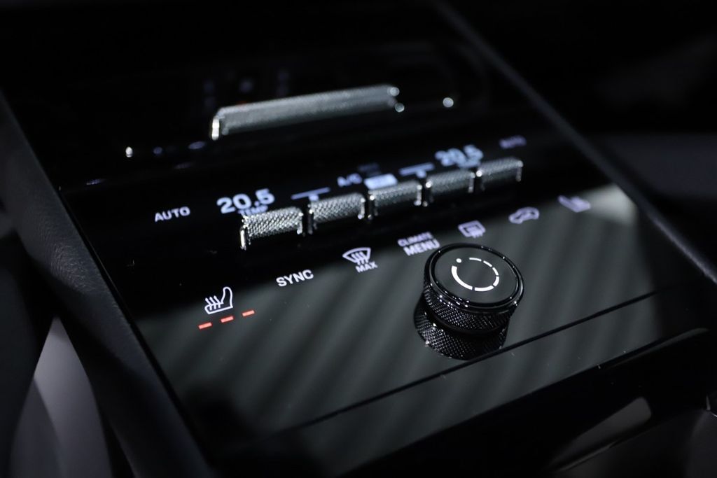 Porsche Cayenne 2025