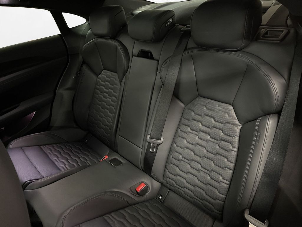 Audi RS e-tron GT 2022