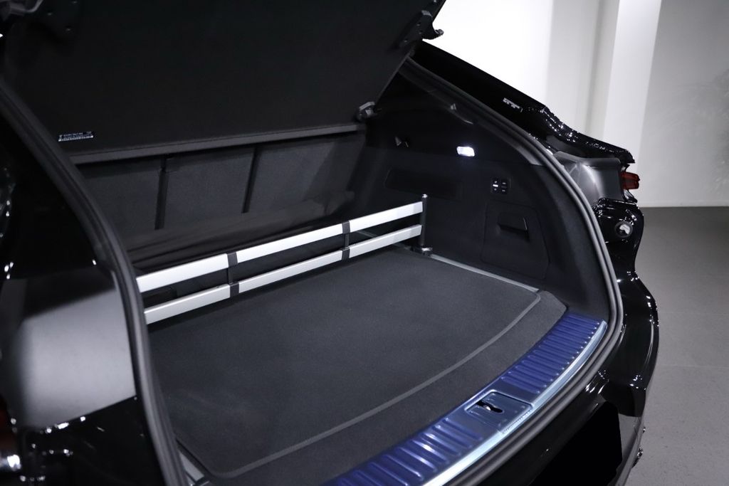 Porsche Cayenne 2025