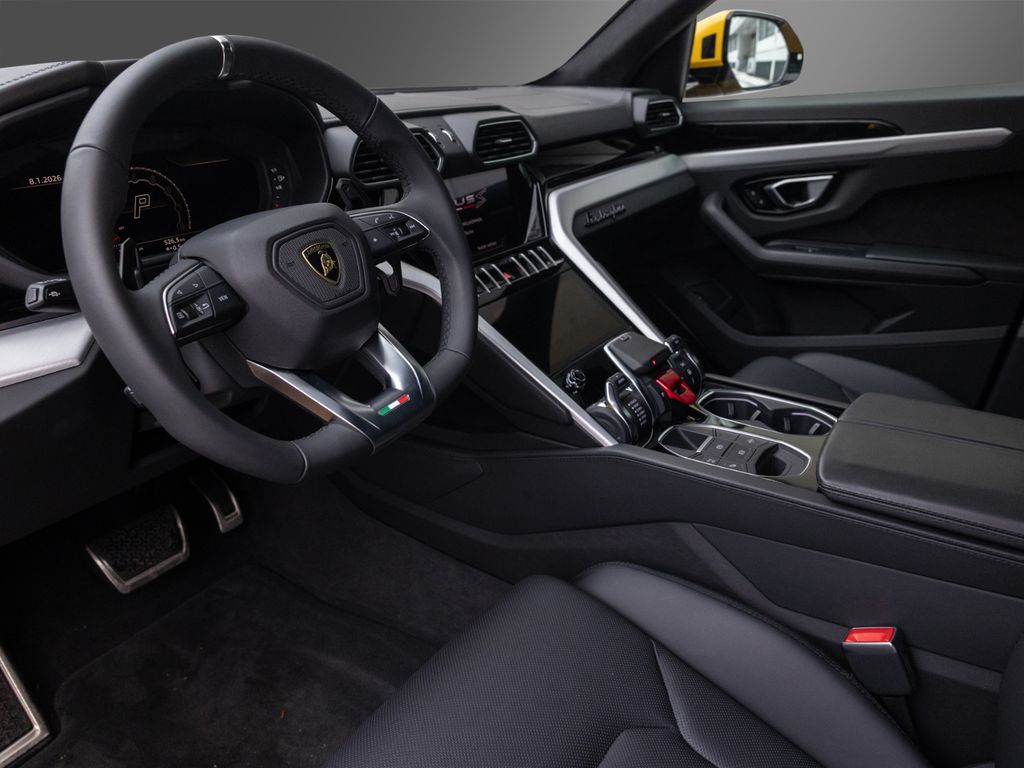 Lamborghini Urus 2025