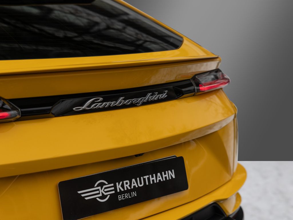 Lamborghini Urus 2025