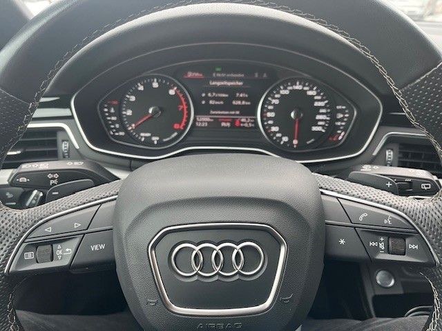 Audi A4 2023