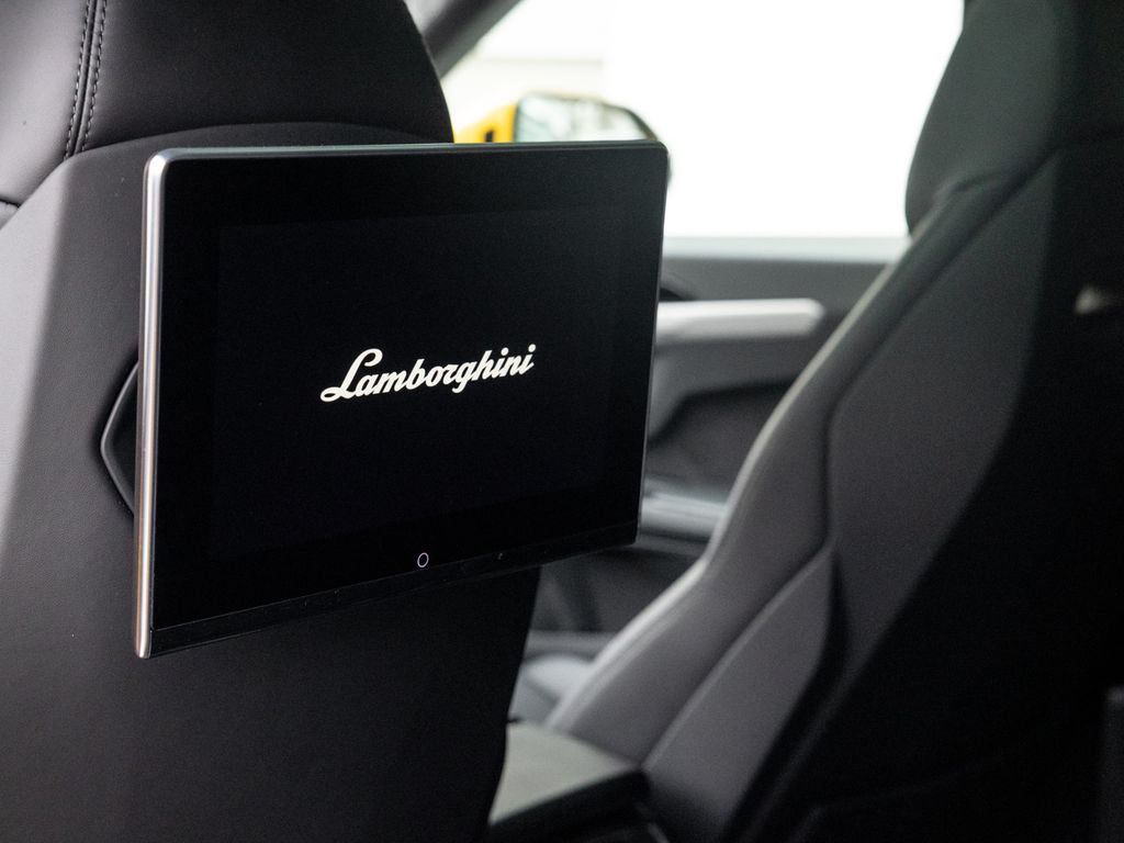 Lamborghini Urus 2025